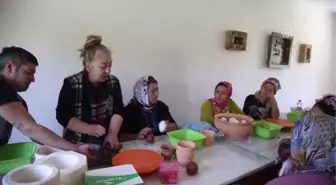 Roman Kadınlar Kili Paraya Çevirecek - Isparta