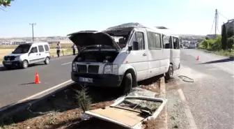 Şanlıurfa'da Öğrenci Servisi Devrildi: 8 Yaralı