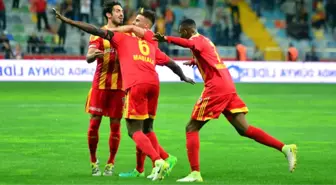 Süper Lig'de Kayserispor, Atiker Konyaspor'u 2-1 Yendi