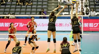 Vakıfbank Yenilgisiz Yarı Finalde