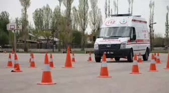 Van'da 'Ambulans Sürüş Teknikleri' Eğitimi