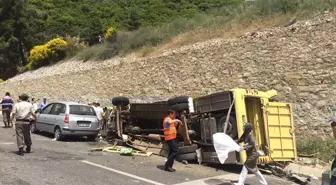 Güncelleme 2 - Muğla'da Yolcu Midibüsü Uçuruma Yuvarlandı