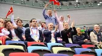 Bakan Kılıç'tan Sporculara Anneler Günü Sürprizi