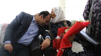 Belediye Başkanı Çiftçi'den Anneler Gününde En Anlamlı Ziyaret