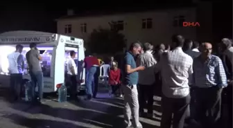 Muğla'da Yolcu Midibüsünün Şarampole Yuvarlanması