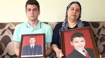 Babalarının Aslanları Annelerine Emanet