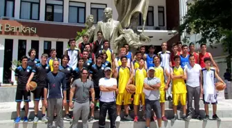 Çeşme'de Sokak Basketbolu Turnuvası