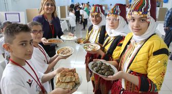 Öğrenciler Amasya Yemeklerini Tanıttı