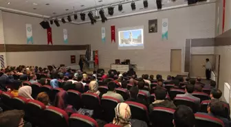 Beü'de 'Müslümanların Tarihi' Konferansı