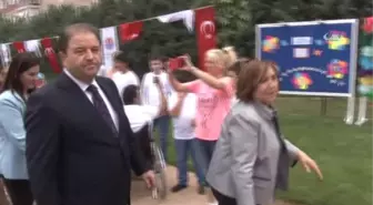 CHP Liderinin Eşi Selvi Kılıçdaroğlu, Engellileri Yalnız Bırakmadı