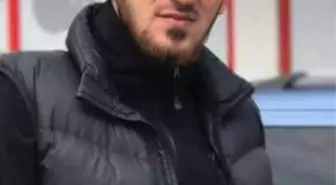 Otomobilin Çarptığı Genç Hayatını Kaybetti