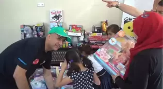 Reyhanlı'da, Suriyeli Yetim Çocuklar Sevindirildi