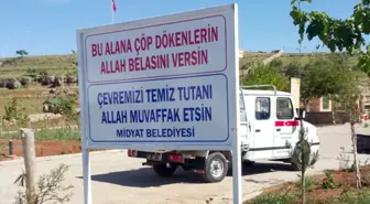 Belediyeden Dualı, Beddualı Tabela