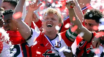 Eski Fenerbahçeli Dirk Kuyt, Feyenoord'u Şampiyon Yapıp Futbolu Bıraktı