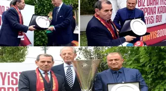 Faruk Süren ve Fatih Terim'e Plaket