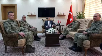 Orgeneral İsmail Serdar Savaş, Vali İsmail Ustaoğlu'nu Ziyaret Etti