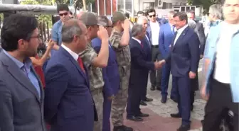 Eski Başbakan Ahmet Davutoğlu Hasankeyf'i Gezdi