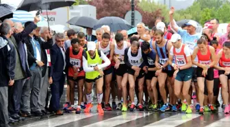 19 Mayıs Yarı Maratonu Yapıldı