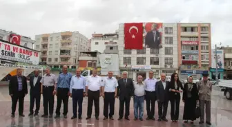 Kilis'te Add ve CHP'den Alternatif Çelenk Sunma Töreni