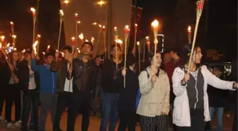 Ankara Gölbaşı'nda Meşaleli 19 Mayıs Yürüyüşü