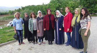 Aynur Oğuzhan'dan Doğanşehir Teşkilat Üyelerine Teşekkür