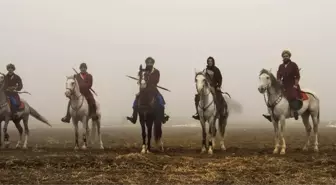 Erü'de Atlı Okçuluk Gösterisi