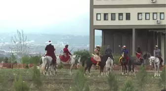 Erü'de Atlı Okçuluk Gösterisi