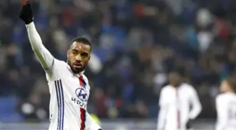 Alexandre Lacazette Resmen Anlaştı