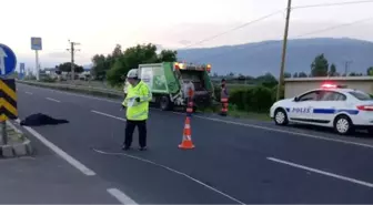 Sabah Namazına Giderken Otomobil Altında Öldü