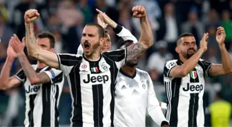 Serie A'da Juventus, Crotone'yi 3-0 Yenip Bitime 1 Hafta Kala Şampiyon Oldu