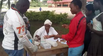 Tika'dan Kamerun'da Gençlere Sağlık Taraması ve Eğitim