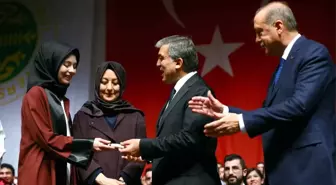 Abdullah Gül'ün Gelini de Tıp Fakültesi'nden Mezun Oldu