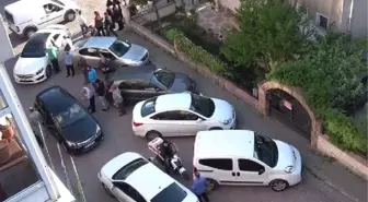 Dha İstanbul - Ters Yönde İlerledi, Karşısına Araç Çıkınca Kontağı Kapatıp Trafiği Kilitledi