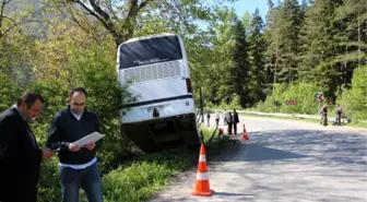 Dere Yatağına Düşen Otobüste 7 Yaralı