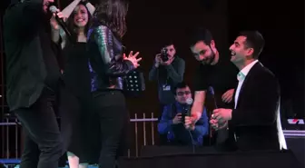 İmera Konserinde Sevgilisine Sahneden Evlenme Teklif Etti