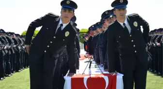 Polis Adaylarının Mezuniyet Töreni