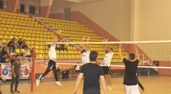 Siverek'te Düzenlenen Voleybol Turnuvası Sona Erdi