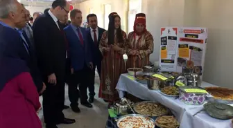 Suşehri'nde 4006 Tubitak Bilim Fuarı