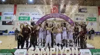 1450 Sporcu, 59 Şampiyonluk
