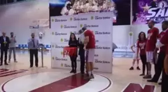 1450 Sporcu, 59 Şampiyonluk