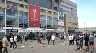 Danimarkalı Taraftarlar Polise Saldırdı