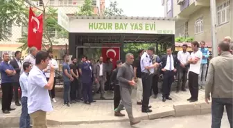 Vali Aksoy, Şehit Tankçı Er Yıldız'ın Ailesine Taziye Ziyaretinde Bulundu