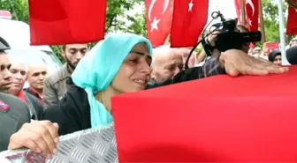 Şehit Eşi: Yeşil Gözlüm Sen Peygambere Komşu mu Oldun?