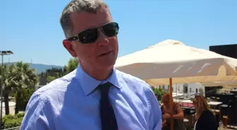 İngiliz Büyükelçi Richard, İngilizleri Türkiye'ye Çağırdı