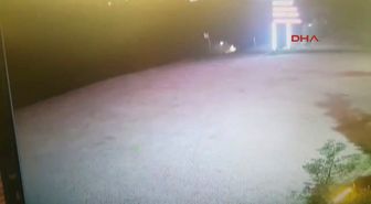Kocaeli Su Kanalına Düşen Otomobilin Sürücüsü Öldü