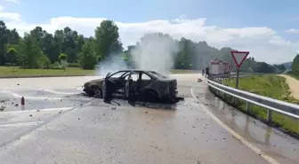 Tokat'ta Seyir Halindeki Otomobil Alev Alev Yandı