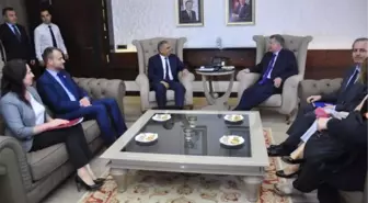 Vali Koçak; İngiliz Vatandaşların Güvencesi Biziz
