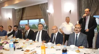 Denizli Protokolü Ahıska Türkleri, Türkmenler ve Suriyelilerle İftarda Buluştu