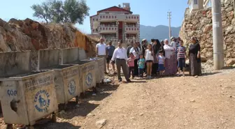 Fethiye'de Şehit Evinin Yolu Yarım Kaldı