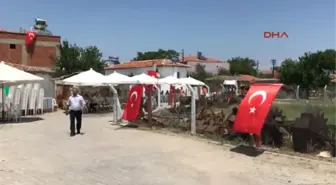 Manisa Akhisar Şehidini Bekliyor